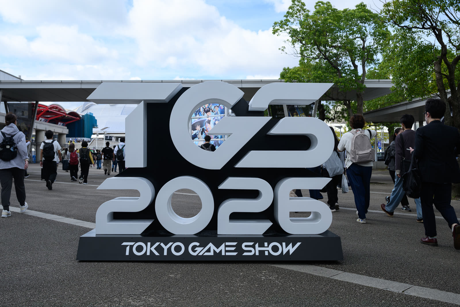 東京ゲームショウ2026 幕張メッセ 入口に設置された TGS 2026 モニュメント