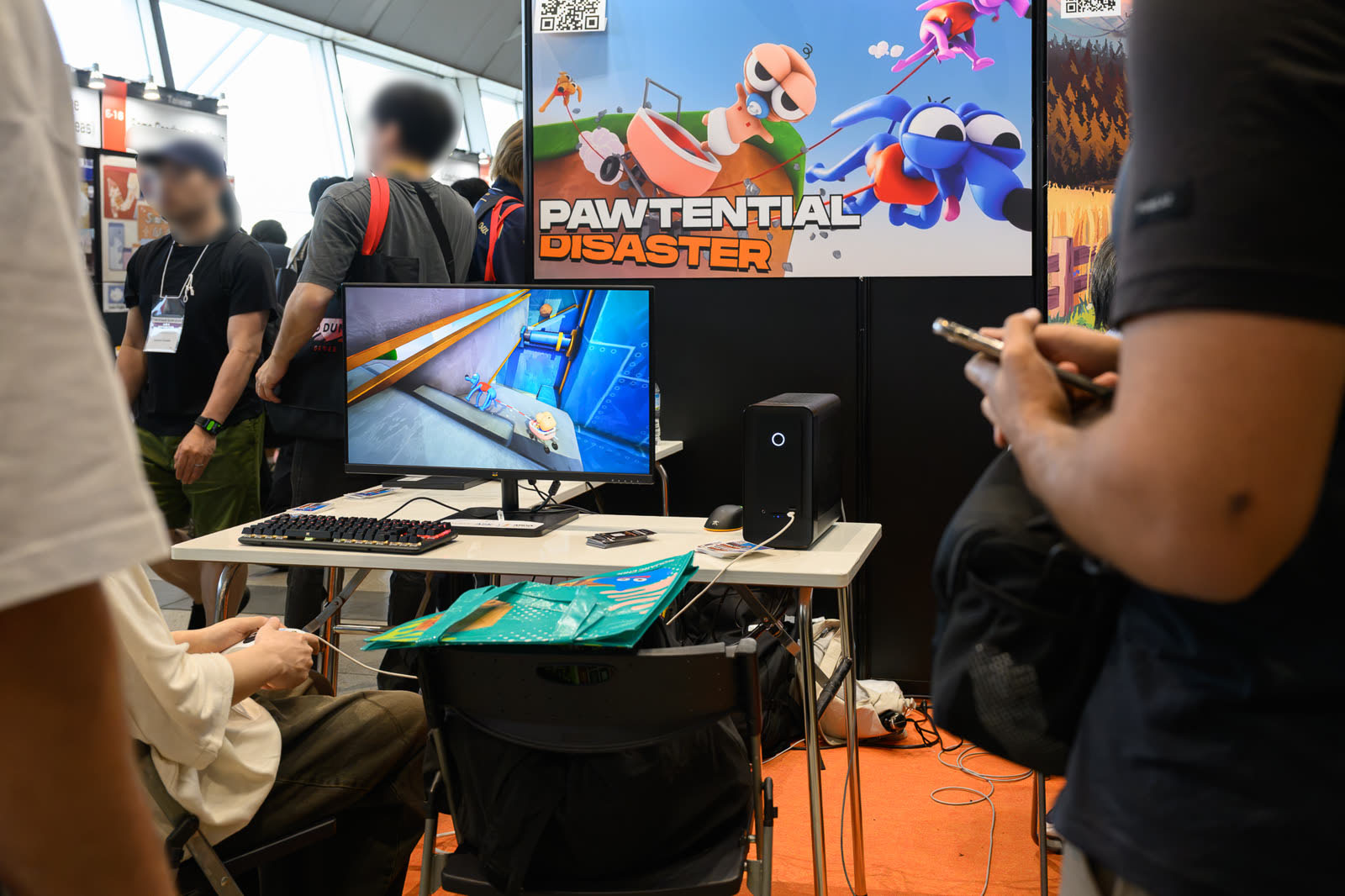 東京ゲームショウ2026 SELECTED INDIE 80 インディーゲーム試遊台 - ZBOX MAGNUS ONE を設置した出展ブース
